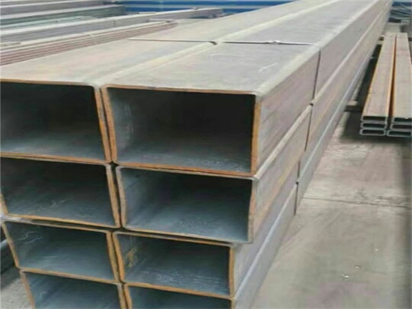 临沂<font style='color:red'>Q355B无缝方管</font>大厂出货